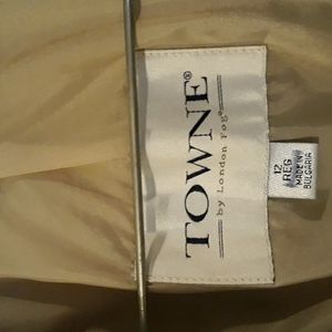 Towne by London fog women's trenchcoat